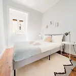 Appartement Bright 3br Steps From National Pantheon | By Airnest *