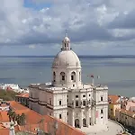 Bright 3br Steps From National Pantheon | By Airnest * Lisboa