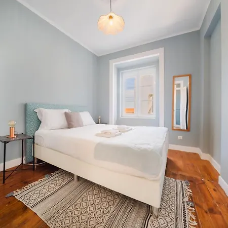 Lejlighed Bright 3br Steps From National Pantheon | By Airnest *