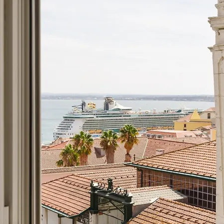 Bright 3br Steps From National Pantheon | By Airnest Lejlighed *