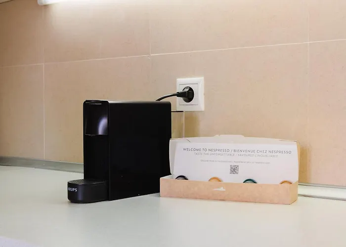 Διαμέρισμα Bright 3br Steps From National Pantheon | By Airnest Lisboa