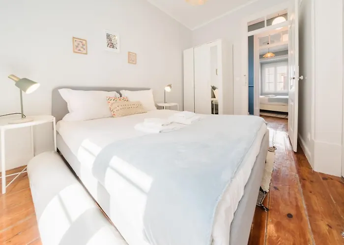 Bright 3br Steps From National Pantheon | By Airnest Διαμέρισμα *