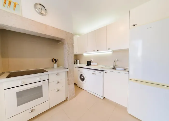 Bright 3br Steps From National Pantheon | By Airnest Διαμέρισμα