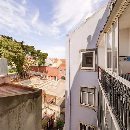 Apartman Bright 3br Steps From National Pantheon | By Airnest
