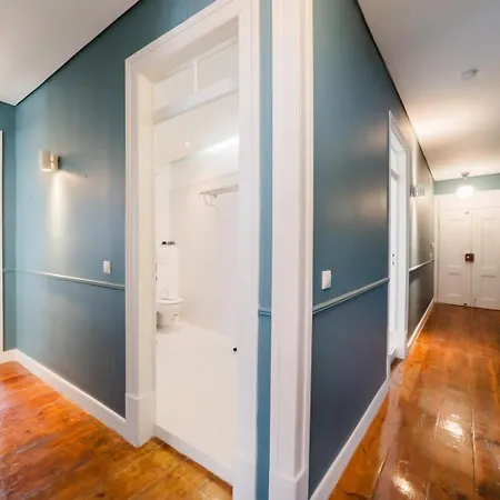 Bright 3br Steps From National Pantheon | By Airnest Лиссабон